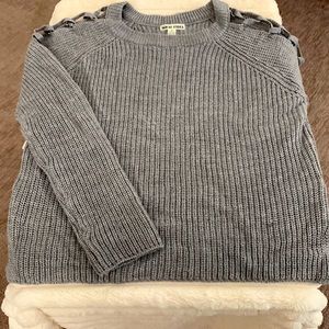 Knitted sweatshirt